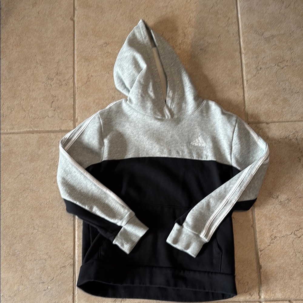 Adidas BoysTwo-Tone Gray and Black Hoodie